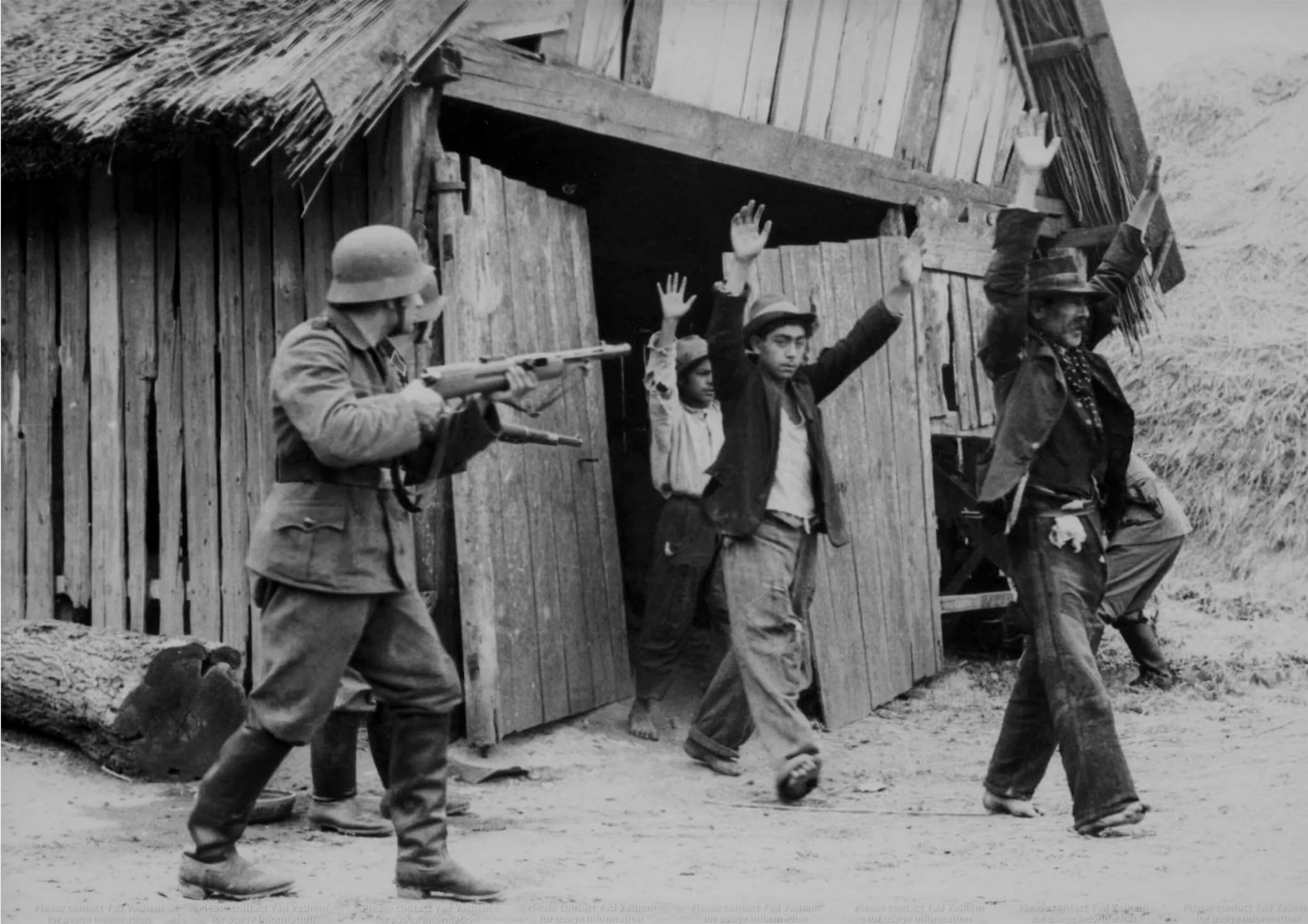 Расстрелянные во время вов. Расстрелянные во время вов. Расстрел предателей и дезертиров в ркка. Командир красной армии перед расстрелом 1941. Понары — литовский бабий яр.