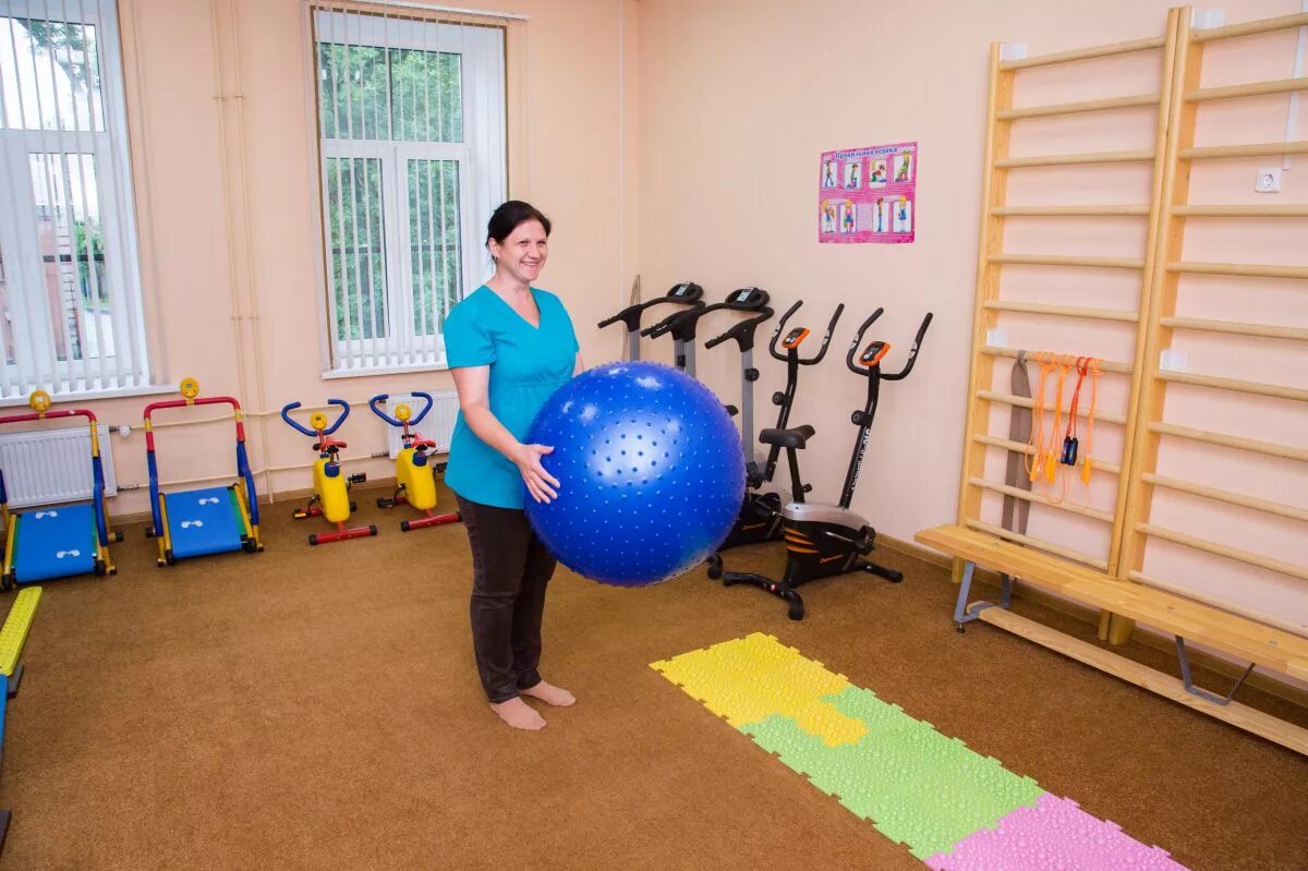 зал лфк. инвентарь для лфк. комплект оборудования для занятий лфк. набор оборудования для лфк. массажный инвентаря для детей.