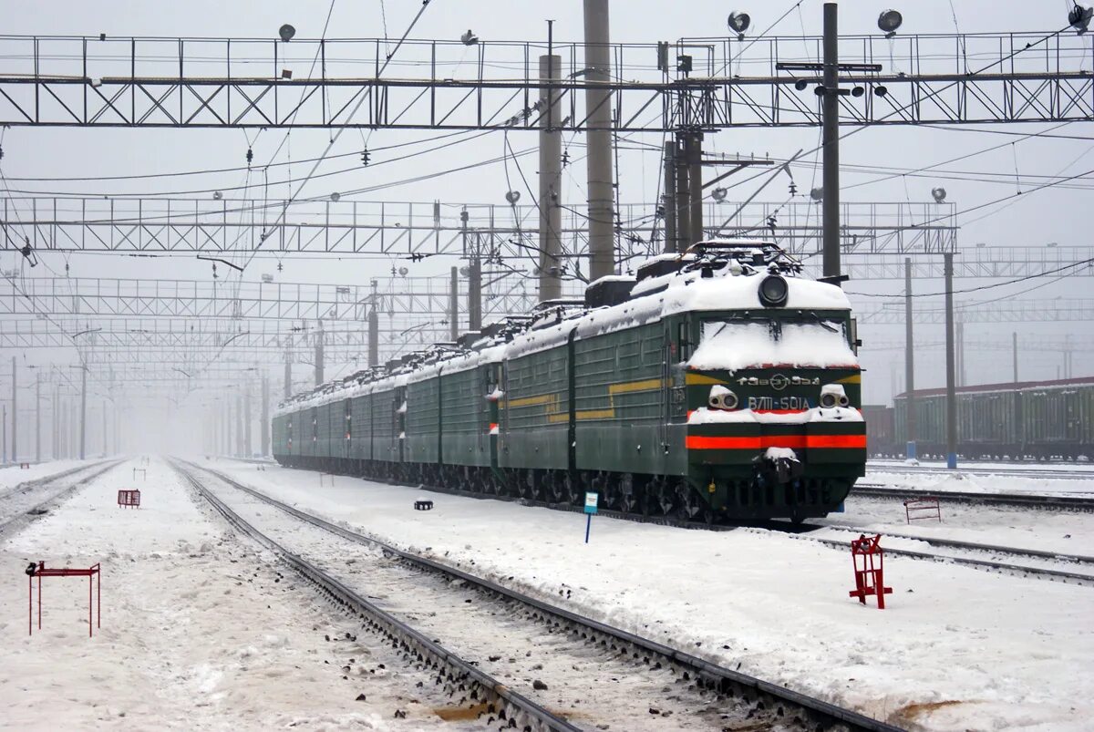 эм2 электропоезд. эр2 3804. эд2т бмо. тч7 рыбное. локомотивное депо горький сортировочный.