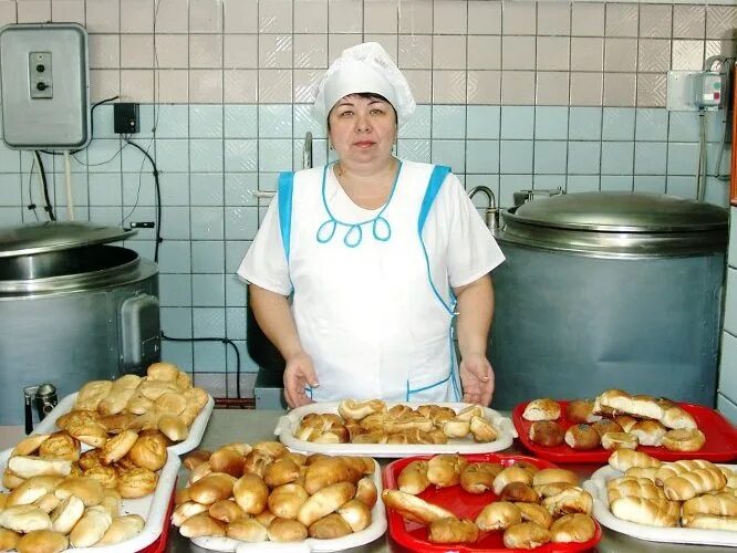 Сколько поваров в столовую