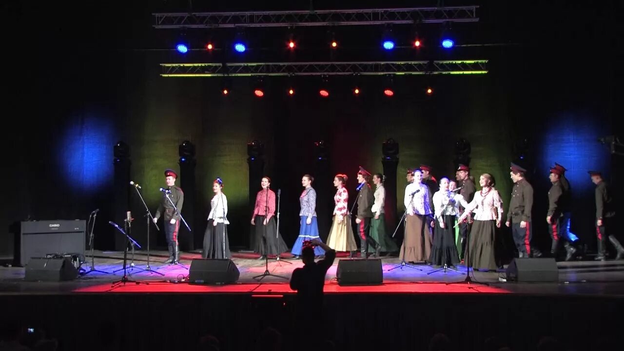 Оптинский казачий хор солисты. Оптинский казачий хор подорожник. Оптинский казачий хор солисты. Оптинский казачий хор подорожник. Песня подорожник оптинский казачий хор.