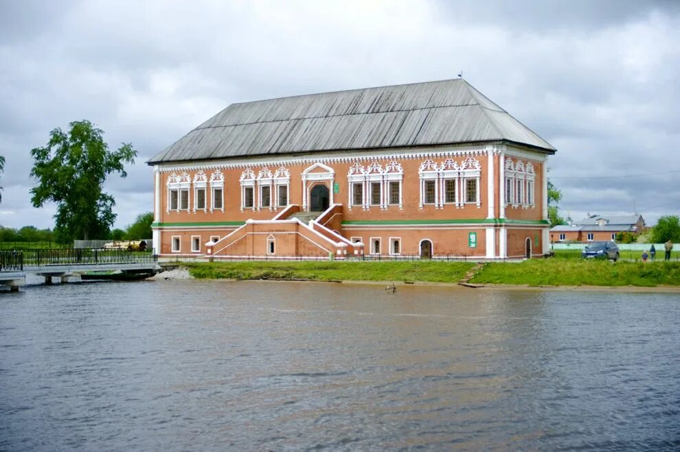 Усолье строгановых. Палаты строгановых усолье пермский край. усолье пермский край господский дом строгановых. строгановы палаты усолье-. строгановские палаты в усолье.