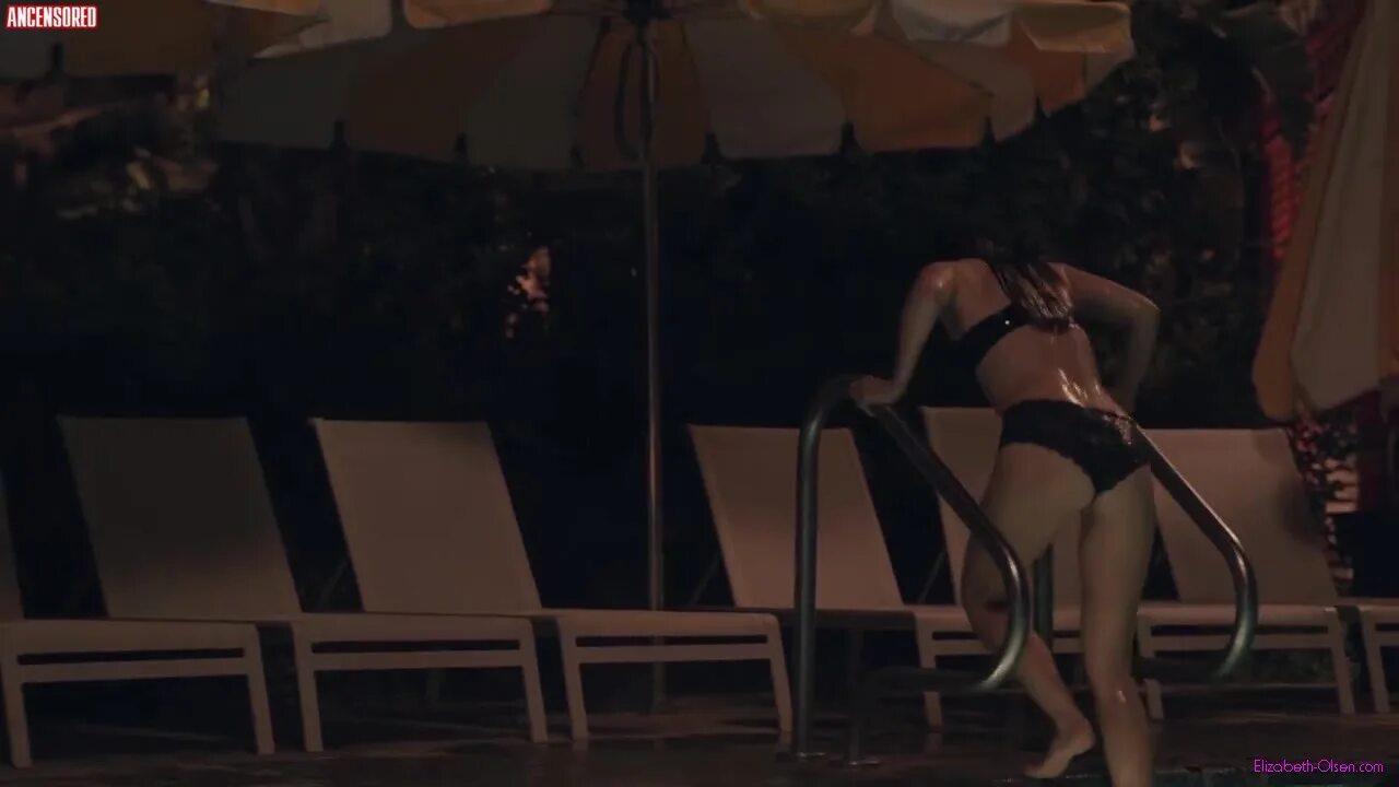 Элизабет олсен попа ветреная река. Элизабет олсен голая в фильме. Элизабет олсен в нижнем белье в фильме. Тереза ракен постельная сцена. Xcadr элизабет.