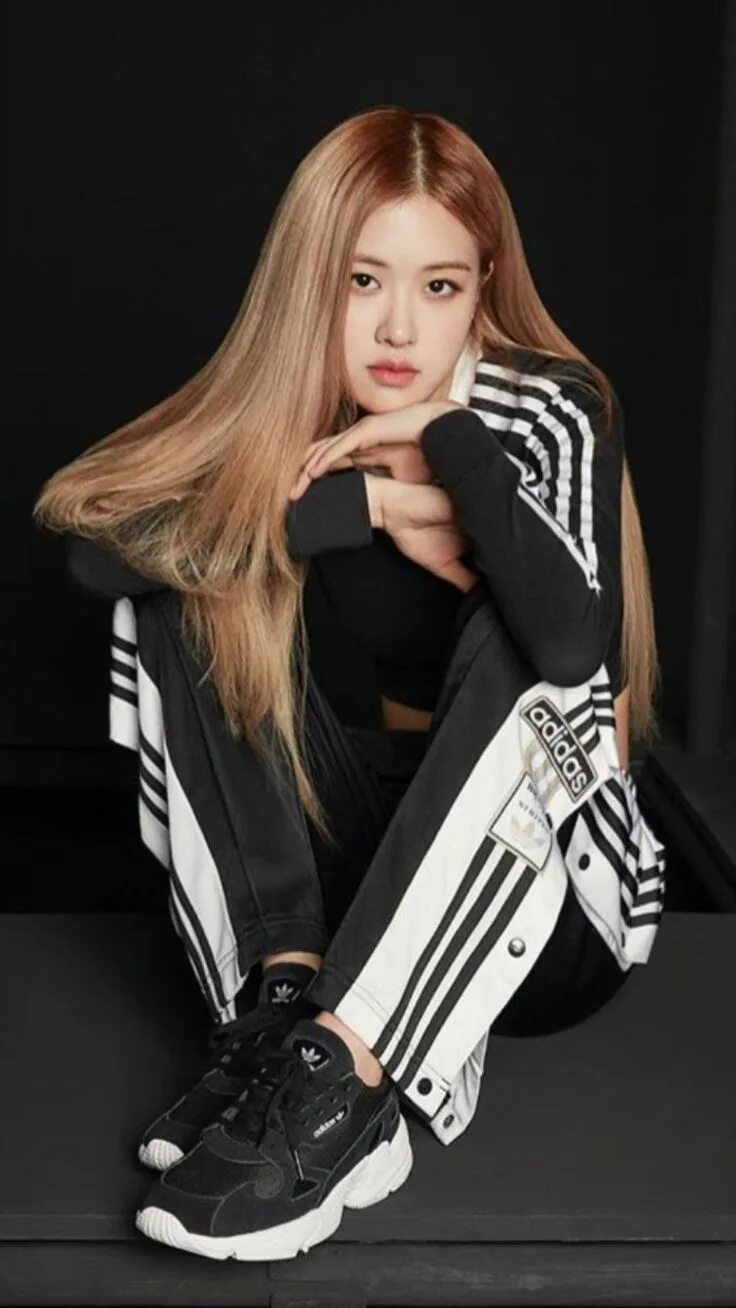 Розэ black pink. Розе блэк пинк 2021. Розе блэк пинк 2018. Блэк пинк. Розе блэк пинк 2021.