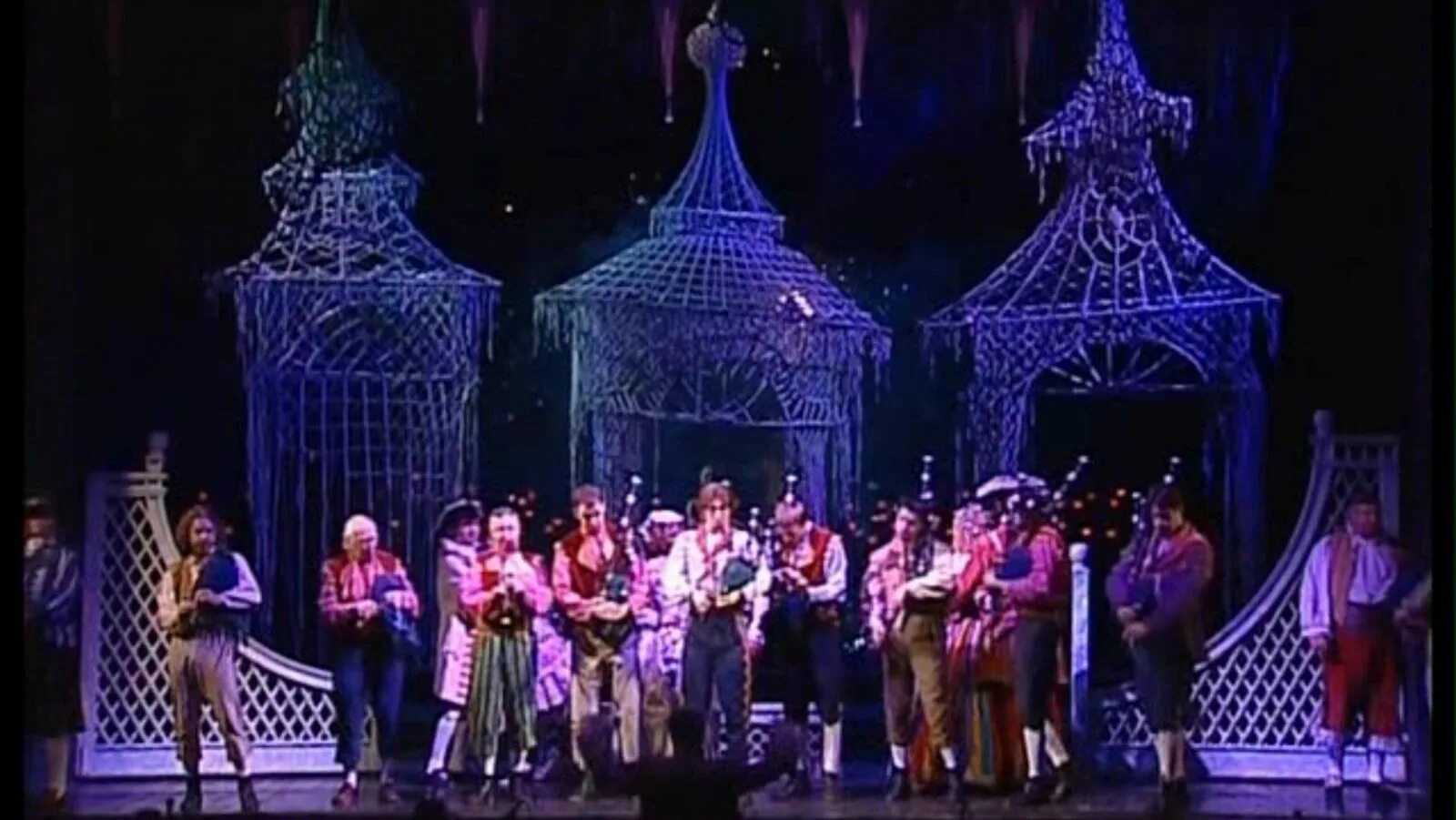 Ленком марка захарова женитьба фигаро. Спектакль фигаро ленком. Женитьба фигаро театр ленком. Фигаро миронов спектакль. Женитьба фигаро театр ленком.