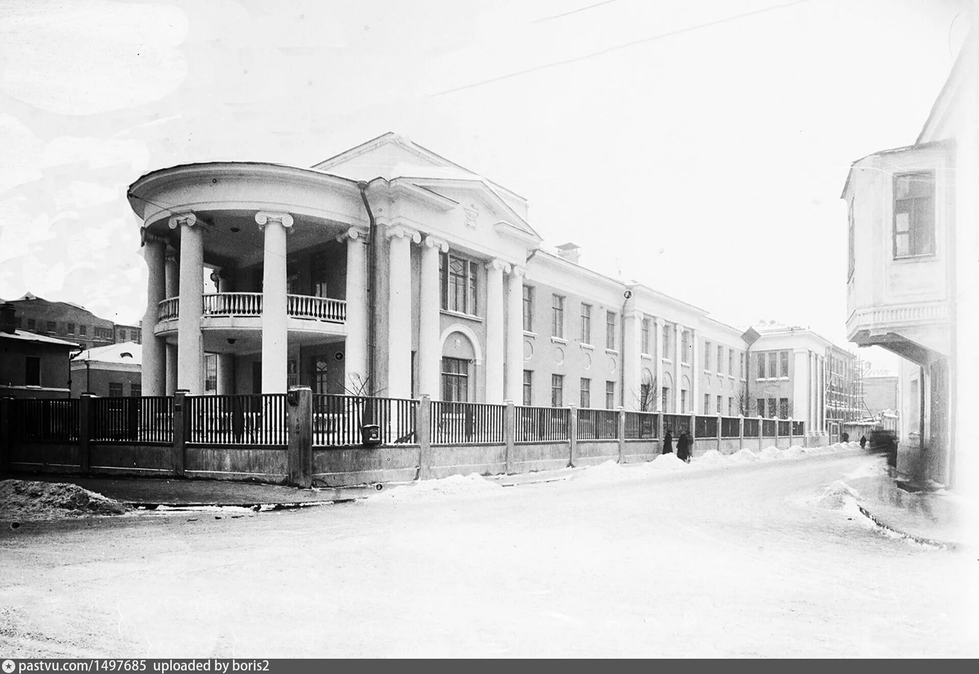 Воронеж улица революции 1905 офтальмологическая больница. Первая, в мире глазная больница. Глазная больница в Павловской Слободе. Ул Пушкина 85 офтальмологический корпус. Глазная больница Саранск.