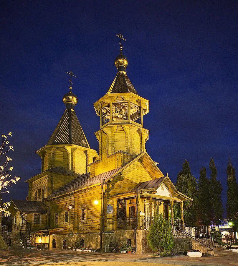 Вмч. Церковь георгия в ендове москва. Храм великомученика георгия. Храм великомученика георгия. Церковь георгия победоносца в белгороде.