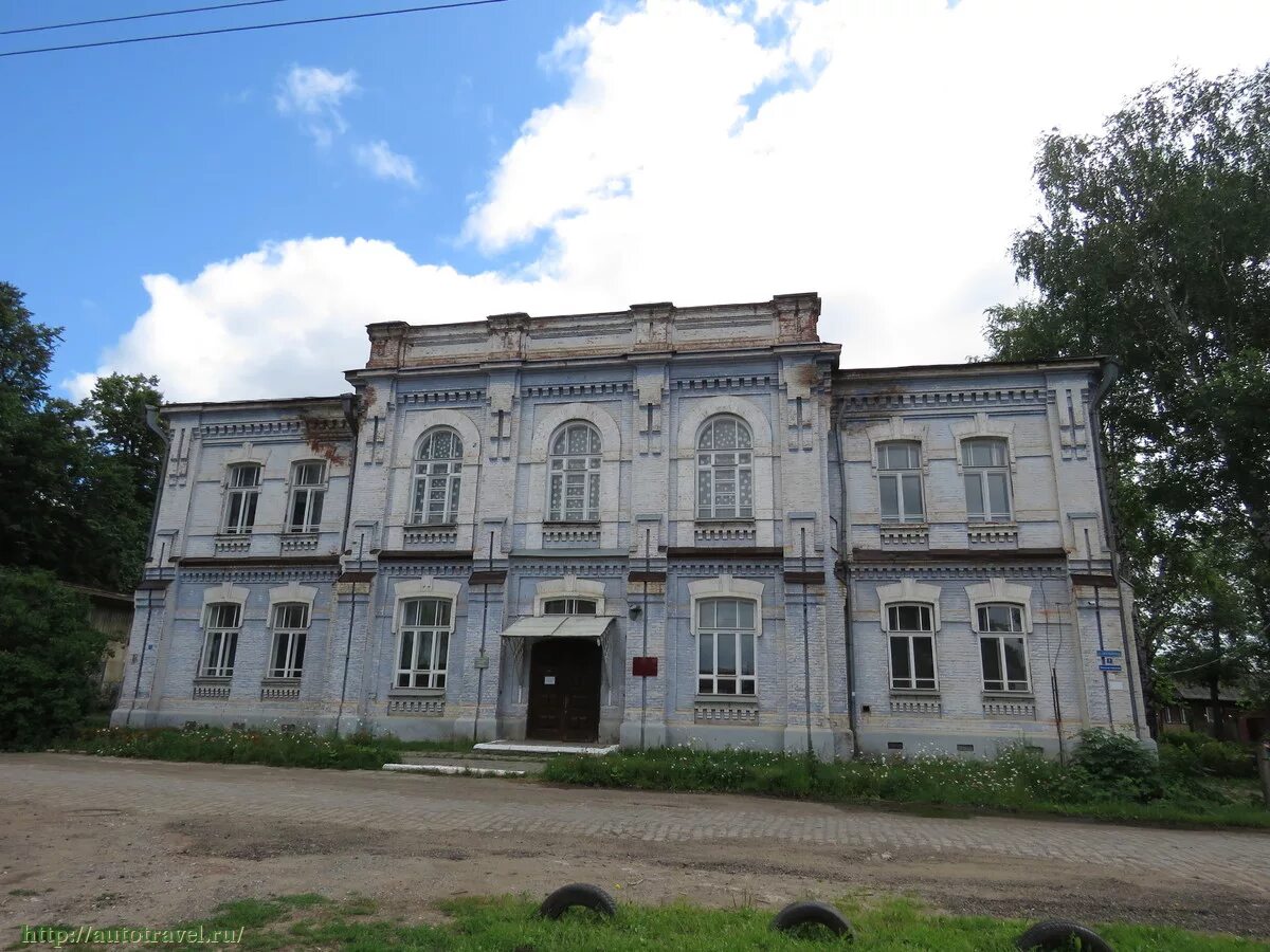 Оса пермский край сегодня. Город Оса Пермский край. Пермский край г Оса старинные здания. Оса Пермский край достопримечательности. Фонтанная площадь Оса Пермский край.