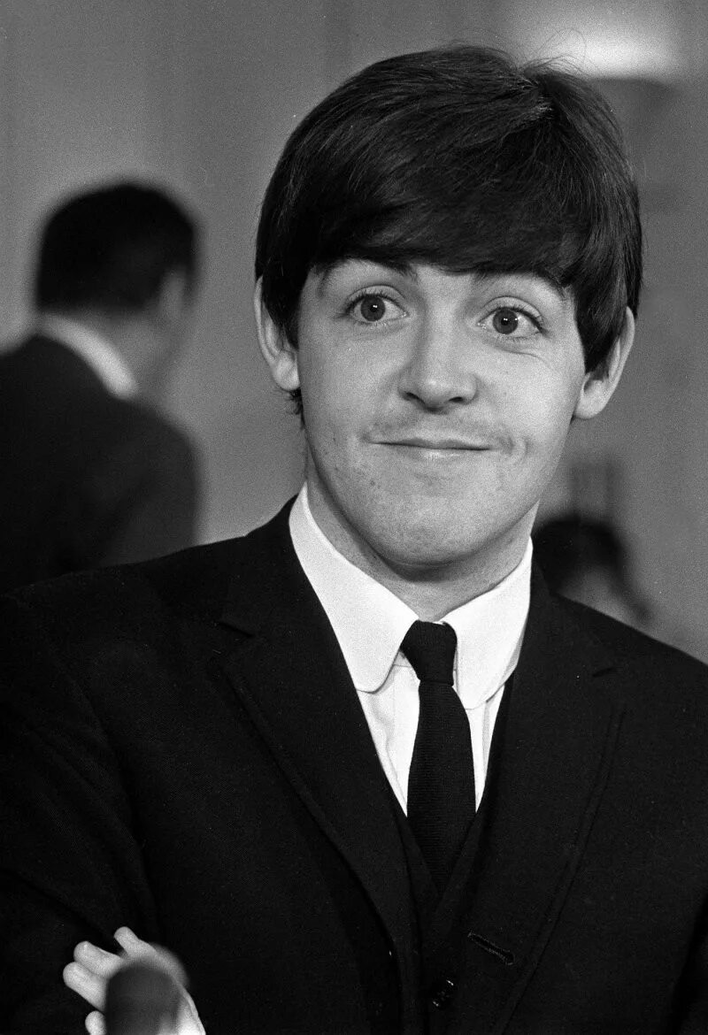 Пол маккартни в молодости. Пол маккартни 1960. Битлз пол маккартни. Битлз пол маккартни. Пол маккартни молодой.