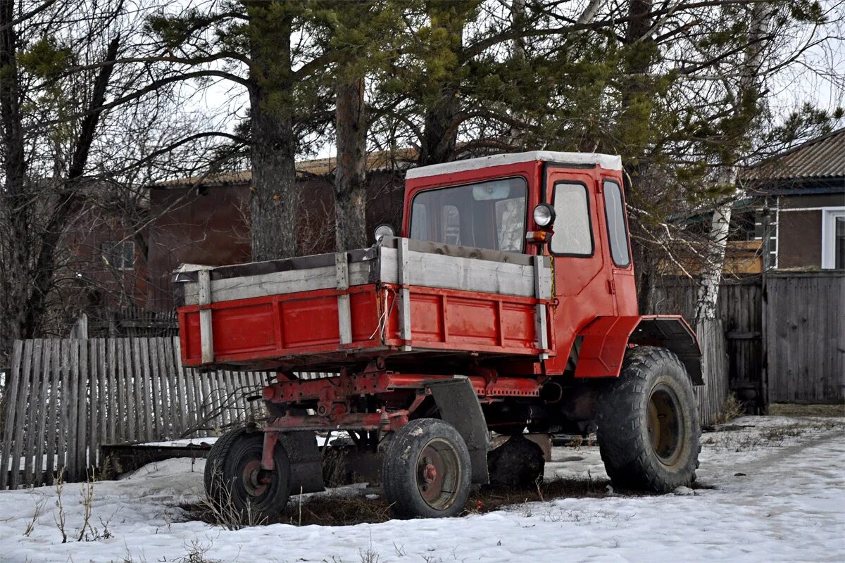 Трактор т 16 купить бу на авито. Т-16 (трактор). Харьковский завод тракторных самоходных шасси самоходное шасси т 16. Трактор т 16 4х4. ДТ-16 трактор.