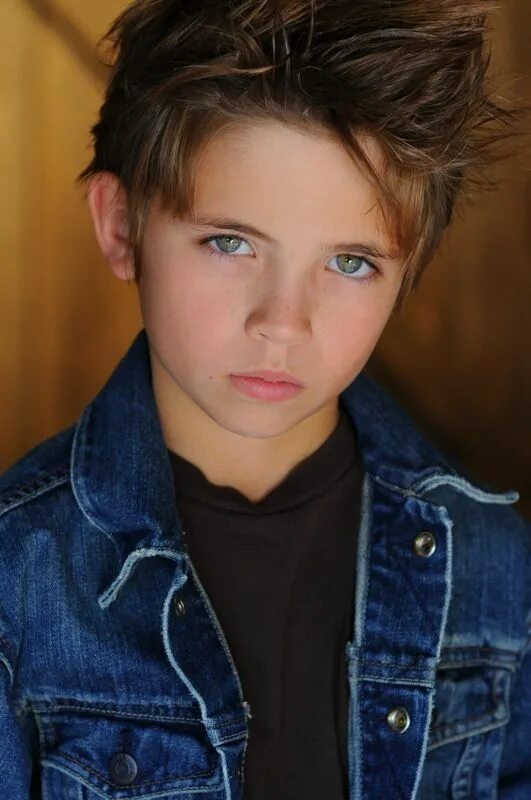 Guys kids. Lucas boy. Guys kids. Лукас кросс модель. Guys kids.