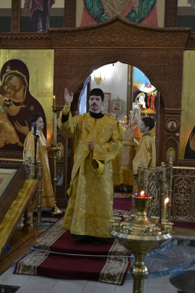 Расписание богослужений нягань храм алексия. Храм святителя алексия московского город нягань.. хор храма святителя алексия нягань.