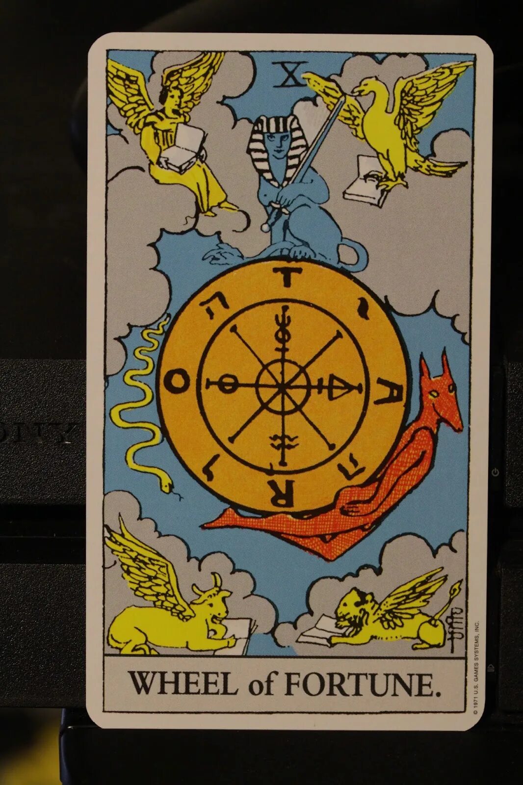 Триплет таро. Таро уайльда. Карты таро триплеты. Карта таро уэйта король кубков. Колесо фортуны и король кубков.