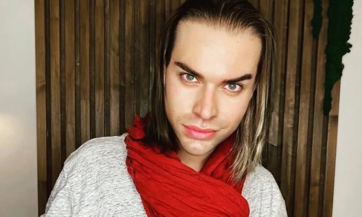 Гоген солнцев 2022. Гоген солнцев. Гоген солнцев дом 2. Шоумен гоген солнцев. Шоумен гоген солнцев.