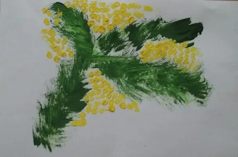 Группа мимозами