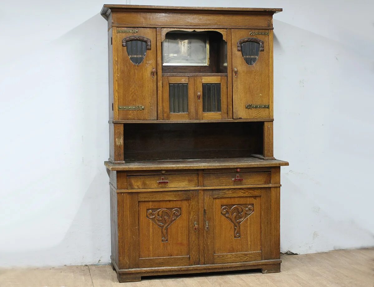 Буфет суздаль ленина 73а. Дубовый буфет модерн. буфет модерн 1910-16g. старинный дубовый буфет артикул бф-1407.