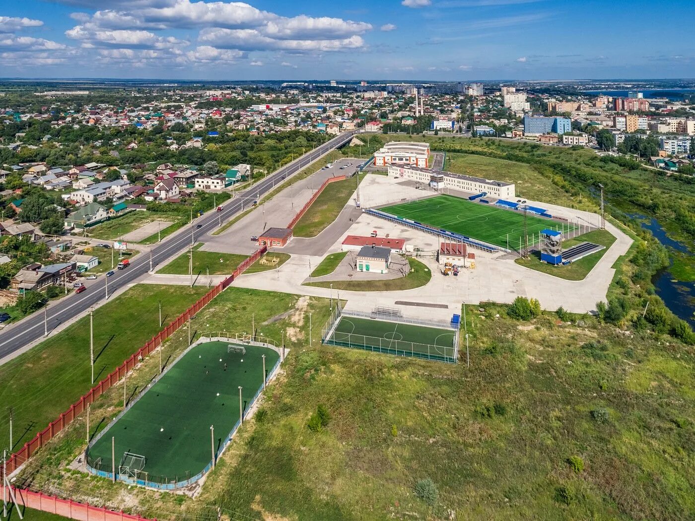 Доброе самарская область. Город Сызрань Самарская область. Город Сызрань Самарская область набережная. Сызрань с птичьего полета. Сызрань с высоты птичьего полета.