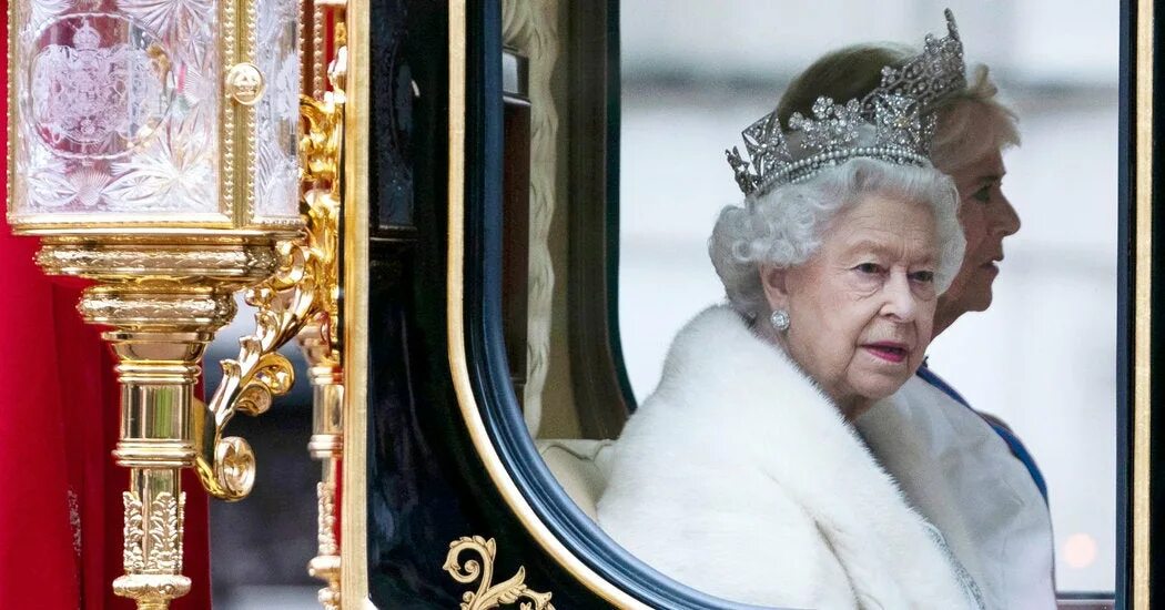 Queen Elizabeth II Will Attend Prince Philip’s Memorial Service, Palace Says - B