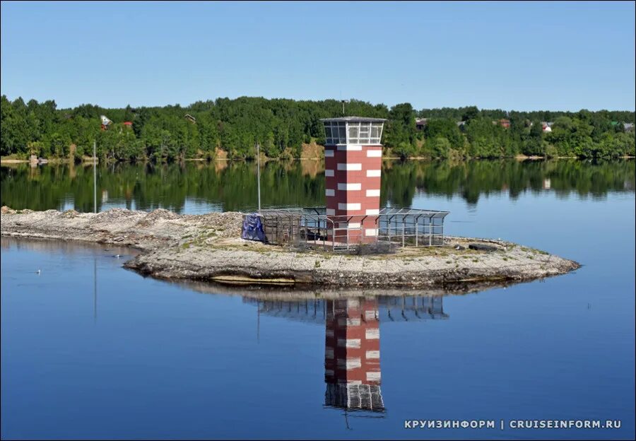 Маяк левый берег. Маяк на Горьковском водохранилище. Маяк Горьковское море. Маяк Заволжье. Горьковское водохранилище Городец.