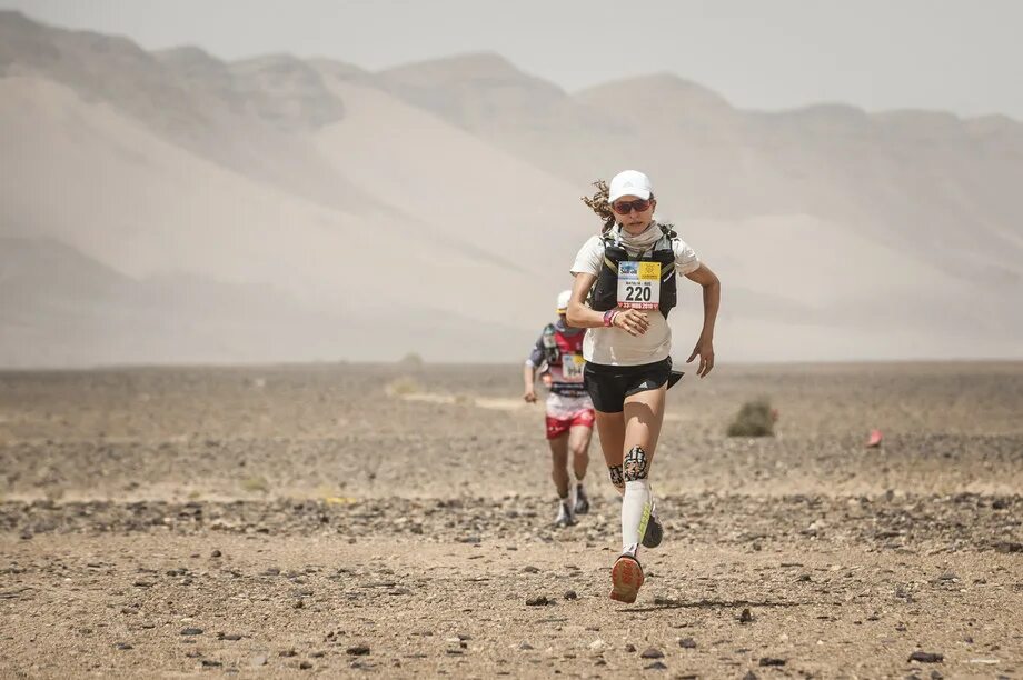 Пустынные бега. Мауро Проспери. Ультрамарафон des Sables. Des Sables марафон.