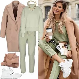 Outfit sporty-chic ? con abbinamento cromatico tra verde chiaro ? e cammello che