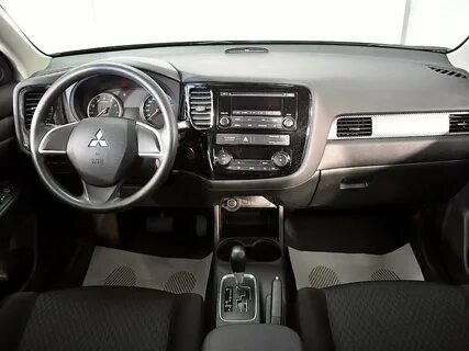 Mitsubishi outlander салон
