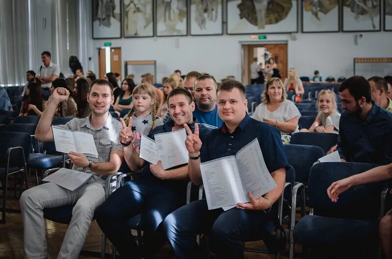 Дистанционные факультеты. ВОЛГГТУ строительный Факультет. Кировский Вечерний Факультет ВОЛГГТУ. Выпускники Волгоградский государственный университет. Выпуск УГТУ 2013.