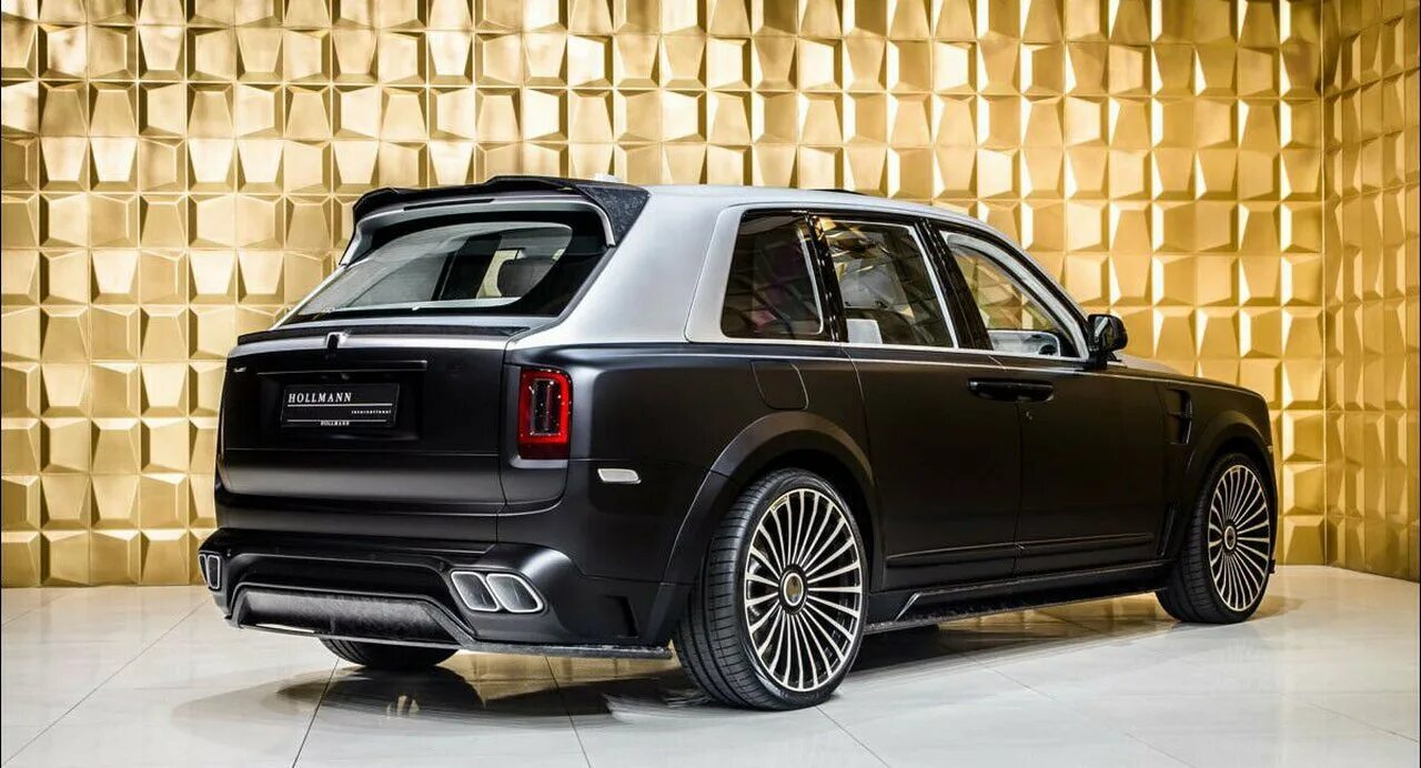 Роллс мансори. Роллс Ройс Куллинан Mansory. Rolls Royce Cullinan Mansory 2022. Rolls Royce Cullinan Mansory Black. Роллс Ройс Куллинан 2022.