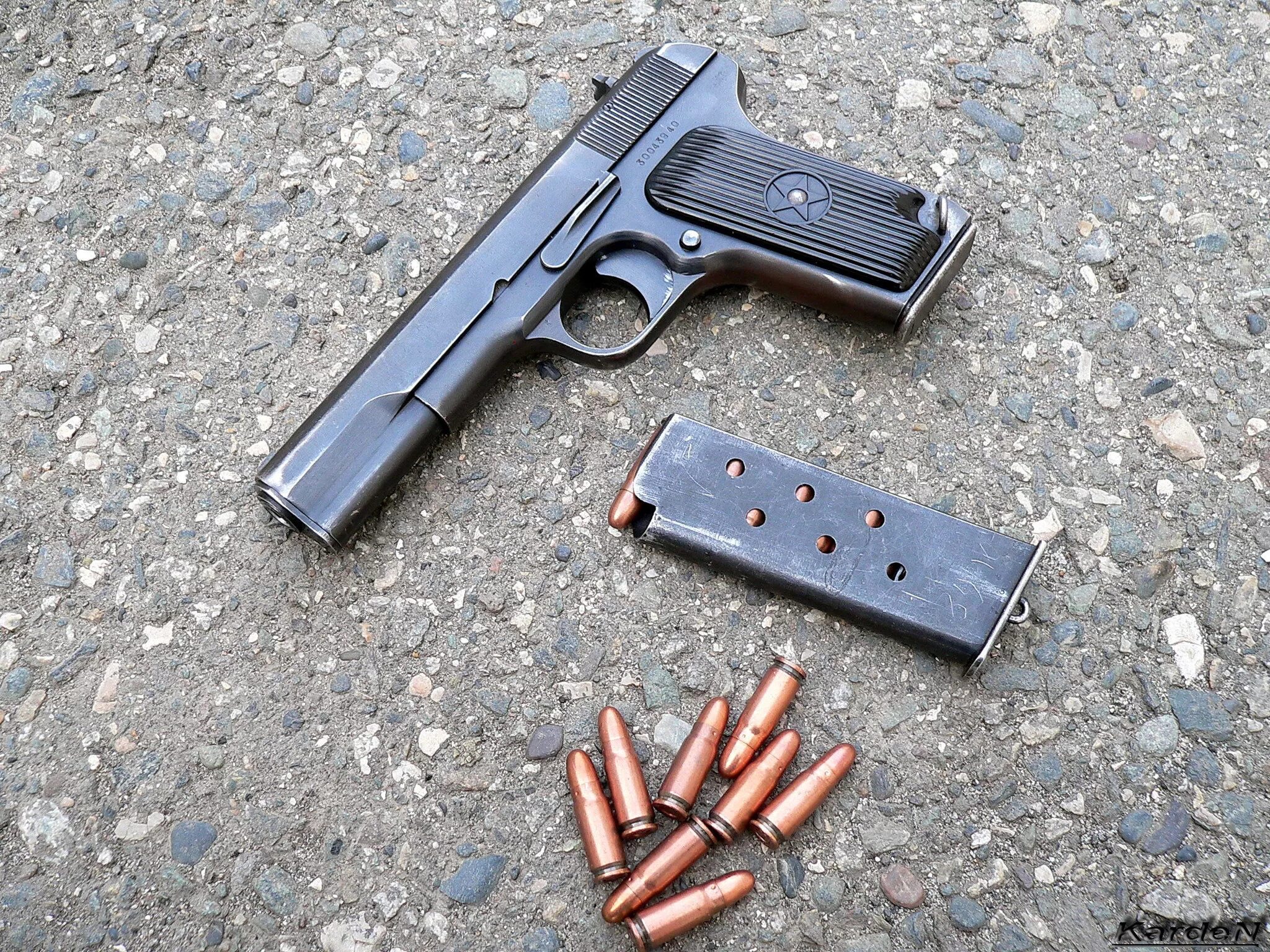 Тт-33 пистолет. Токарев тт. Тт. Тт тульский токарев. Токарев тт-33.