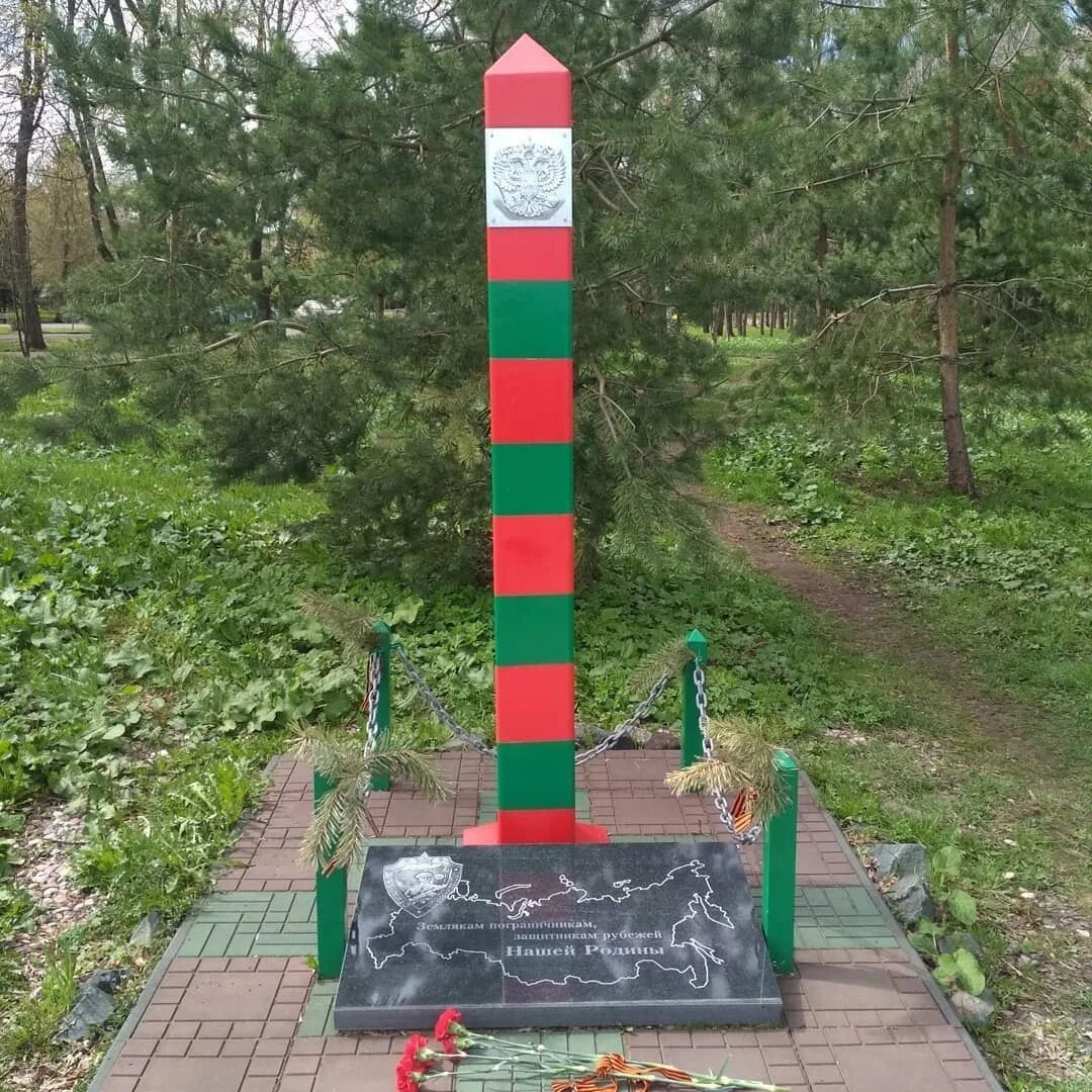 Столбовая красный. Пограничный столб 19320. Пограничный столб Рыбинск. Высота пограничного столба Российской Федерации.