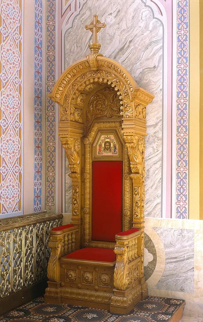 архиерейский трон 114-947 возрождение. трон в церкви. трон для горнего места в храме. престол горнее место жертвенник. трон горнее место шигры.