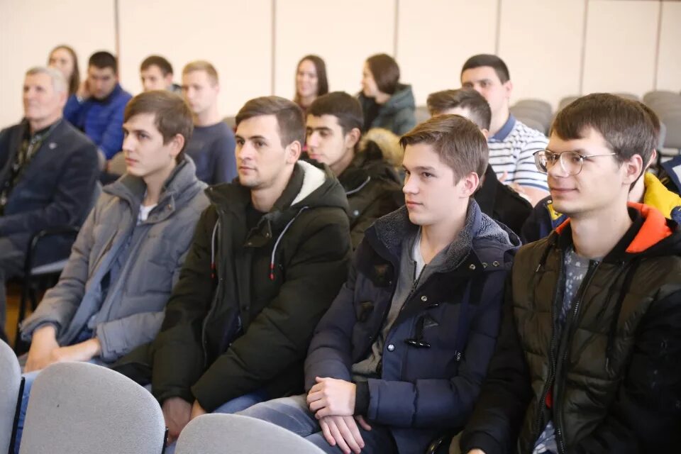 Работа волжском свежая. Преподаватели ВПИ Волжский. Волжский политехнический институт. Кировский филиал ВОЛГГТУ. Ахлестин Владимирский политехнический институт.