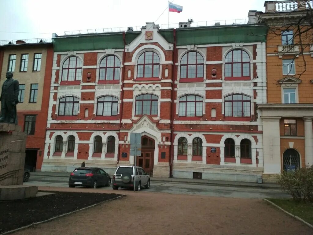 Набережная севкабель порта санкт-петербург. Работа на васильевском острове для женщин. Васильевский остров набережная финского залива. Промзоны васильевский остров питер зима. Работа на васильевском острове для женщин.