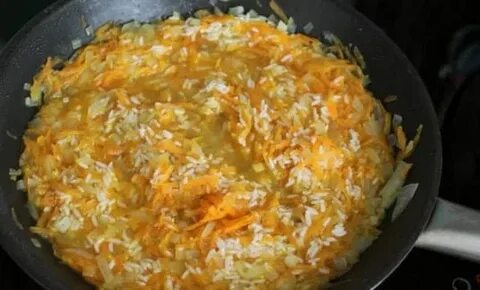 Рассыпчатый рис морковью луком