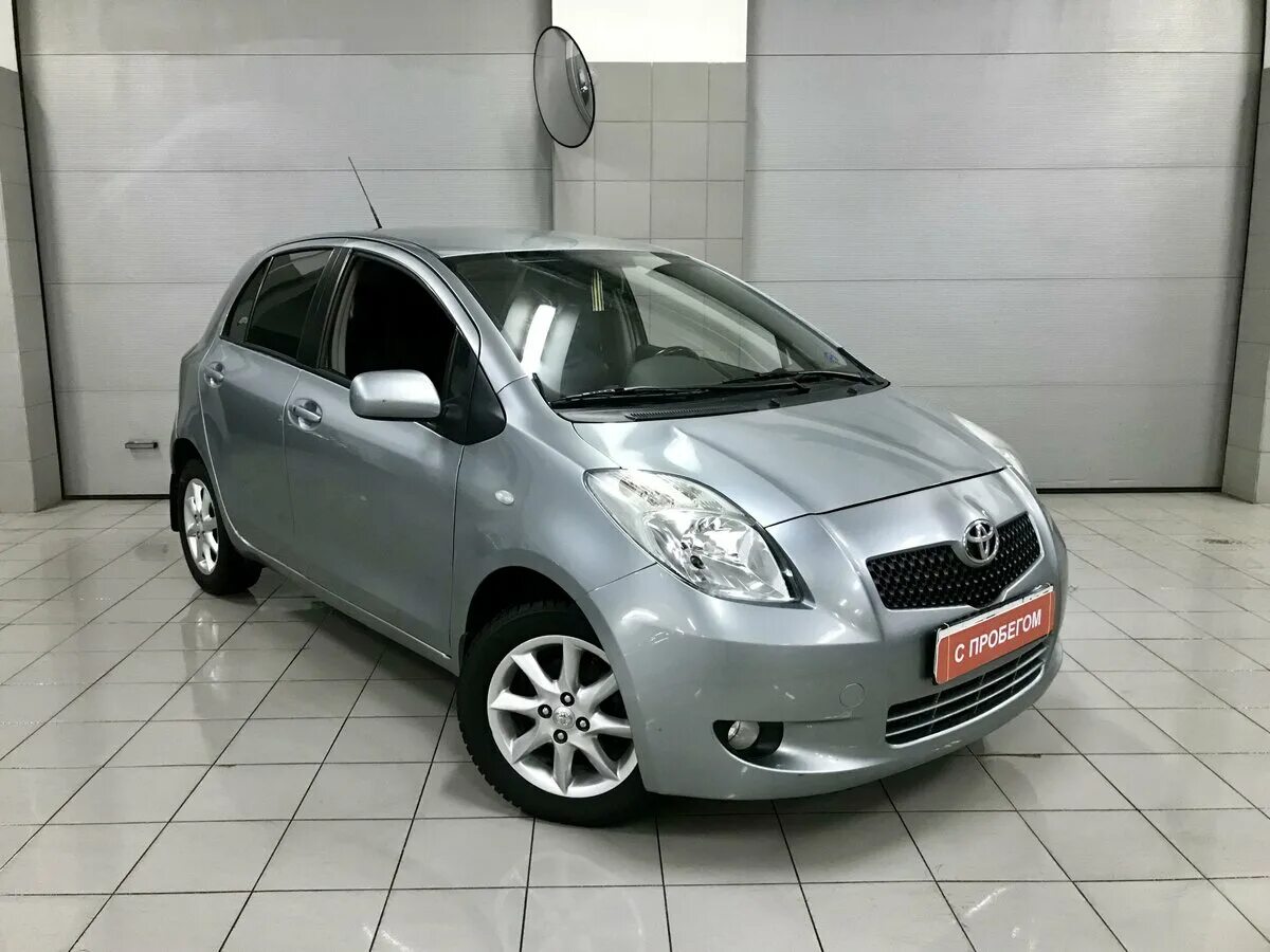 Тойота ярис продажа. Toyota Yaris 2007 1.3. Toyota Yaris 2007. Toyota Yaris 1.3 AMT, 2007. Тойота Ярис комплектация 2007.