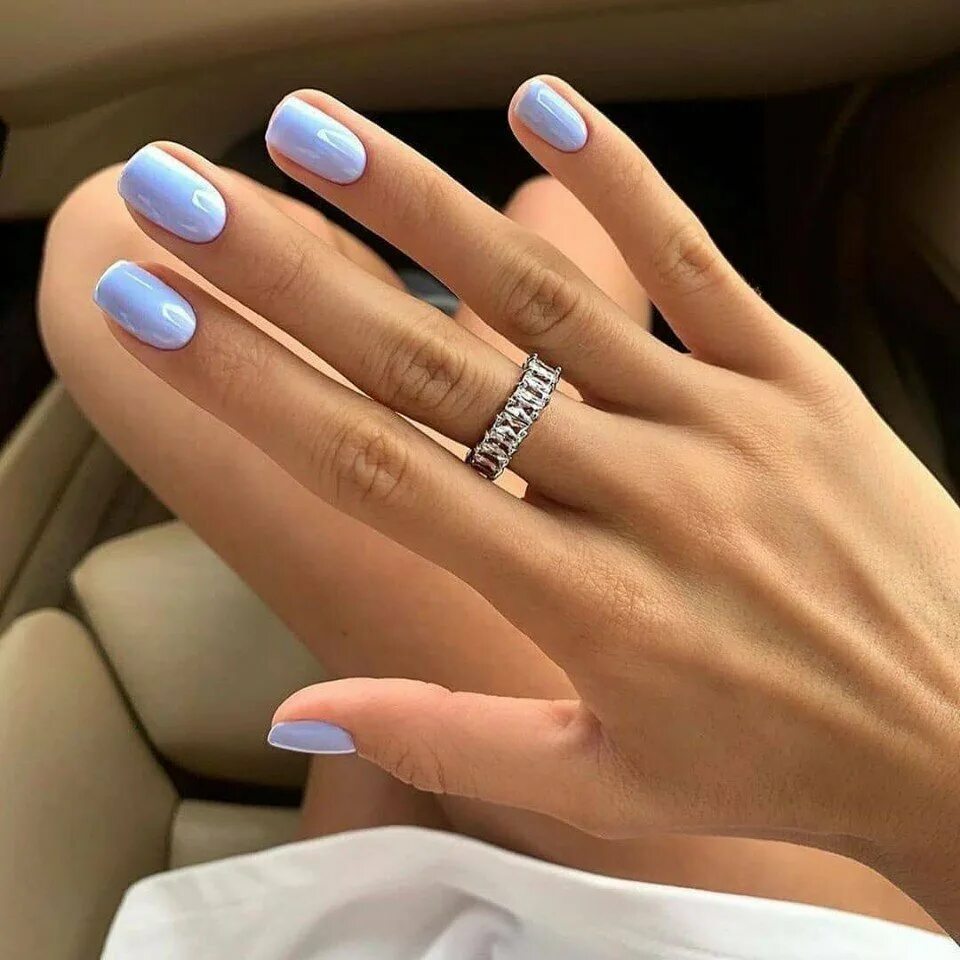 стильные цвета ногтей. стильные цвета ногтей. маникюр минимализм. яркие стильные ногти. модный маникюр.