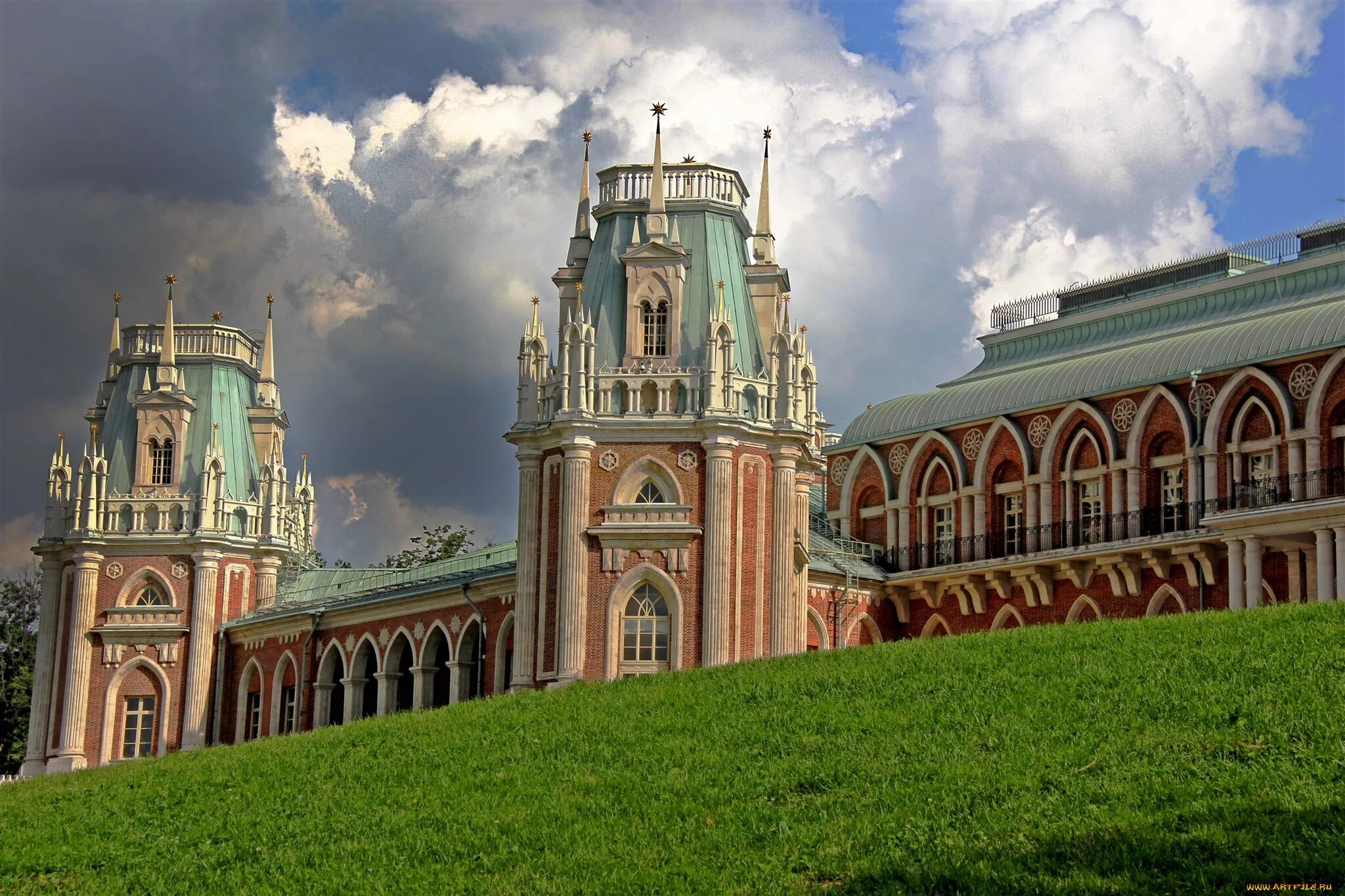 Царицыно в москве цена. Усадьба Царицыно (Архитектор в.и. Баженов). Усадьба Царицыно Москва. Музей усадьба Царицыно. Москва музей-заповедник Царицыно музей-заповедник Царицыно.