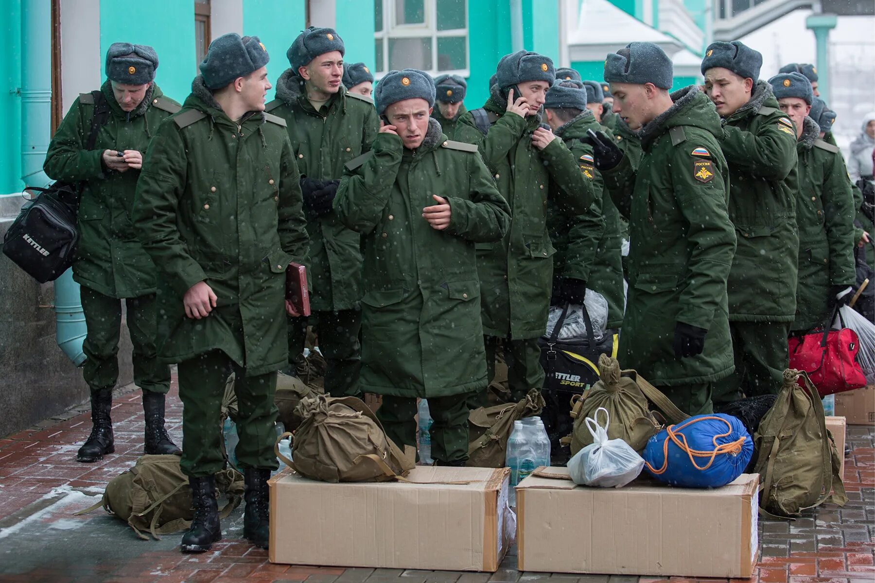 Призыв в армию. Армия солдаты срочники. Солдаты срочники Россия. Осенний призыв. Срочники на границе белгородской области с украиной