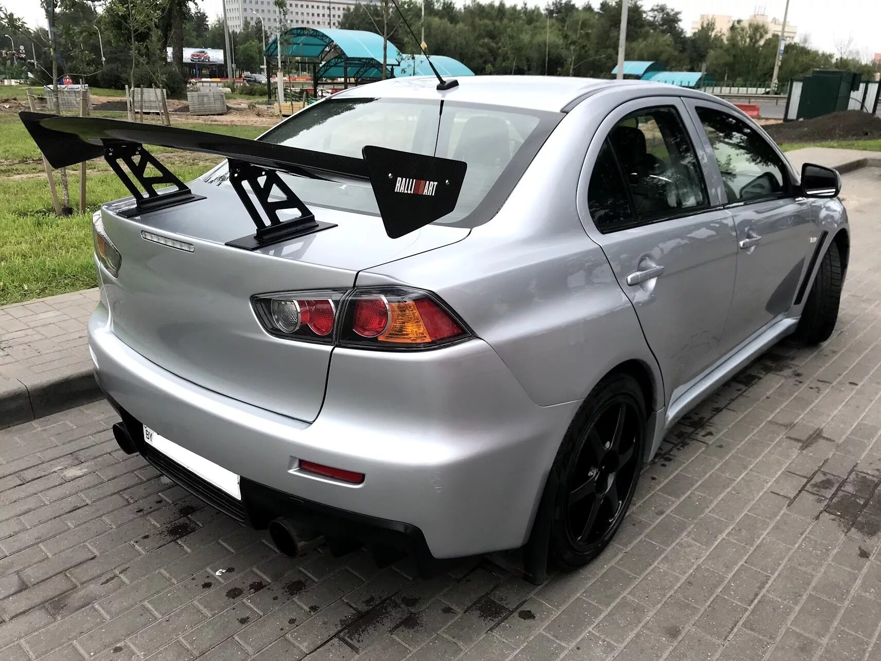 Спойлер на митсубиси лансер. Mitsubishi Lancer 10 EVO Spoiler. Mitsubishi Lancer 10 EVO спойлер. Эво спойлер Лансер 10. Mitsubishi Lancer 10 спойлер.