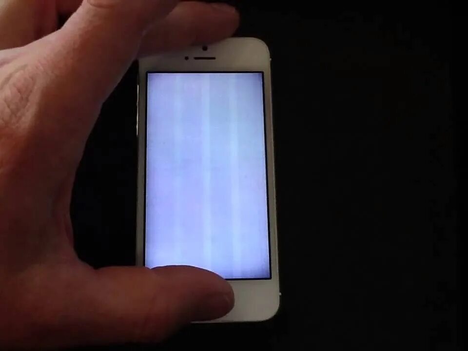 яркий экран смартфона. экран телефона стал ярким. Iphone 6s перезагружается. экран телефона стал ярким. разбитый экран айфона.