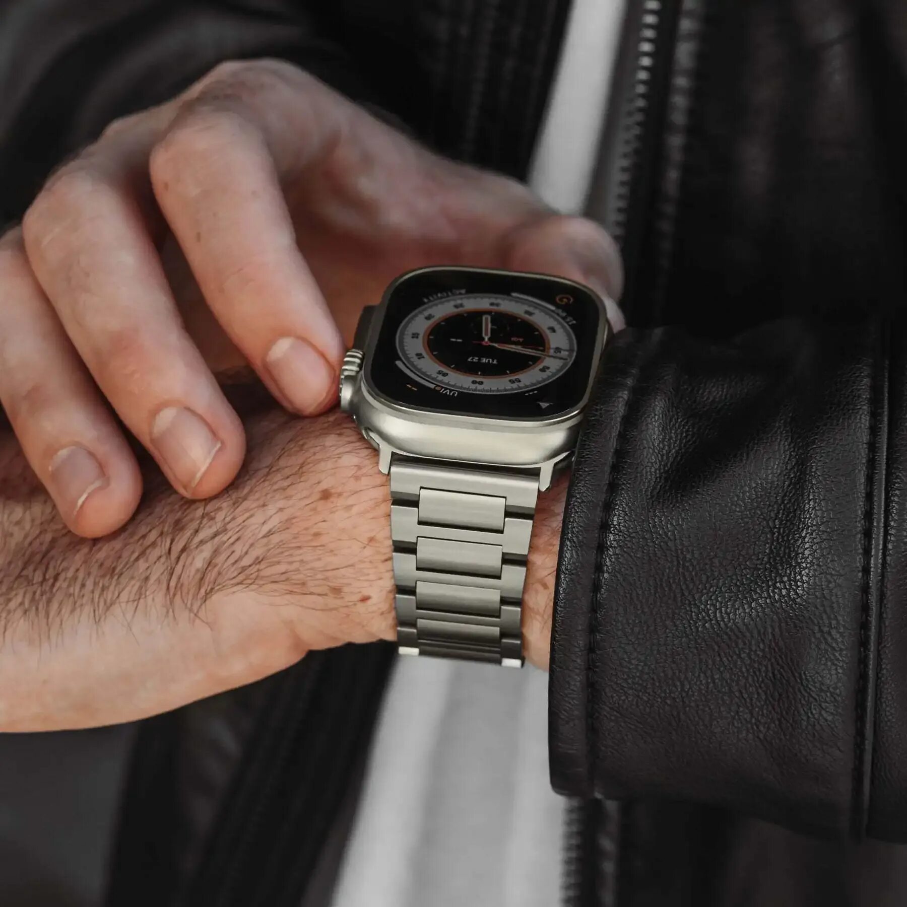 Xiaomi mi smart band 4 ремешки. Титановый apple watch. Apple watch edition titanium. Apple titanium. Apple watch series 7 titanium.