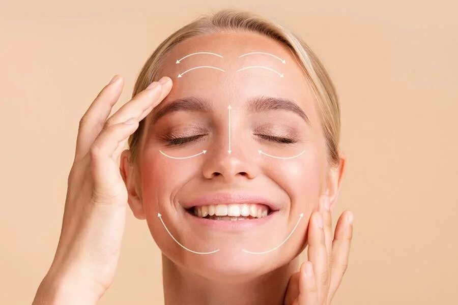 Косметические масла для лица вместо крема. Кокосовое масло в косметологии. Нанесение сыворотки. Крем наносить на масло. Аромамасла в косметологии.