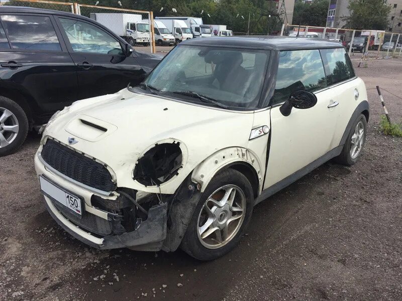 Битые машины. Инфинити fx50 после дтп. Битый автомобиль. Битые авто частные. Тойота королла 2008 разбитая.