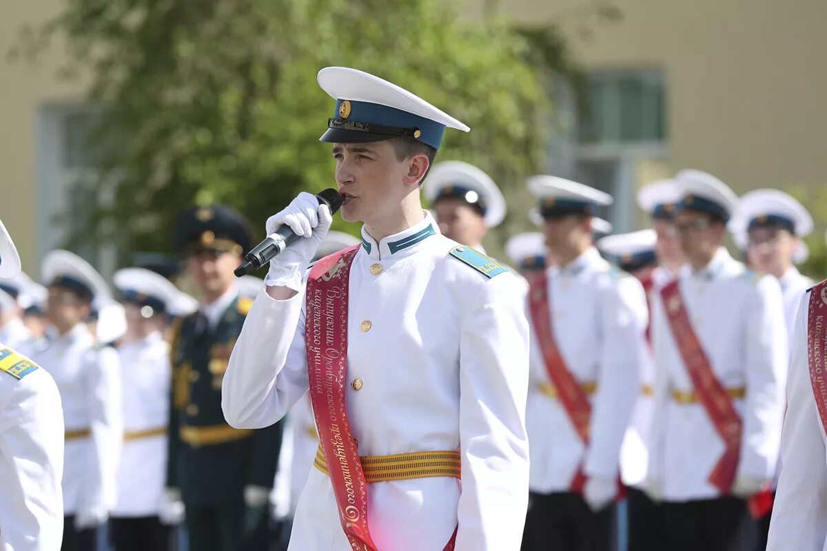 ПКУ Оренбургское кадетское. Кадетский корпус Оренбург ПКУ. Оренбургском президентском кадетском училище выпускники. Первый выпуск Оренбургского ПКУ. Сайт опку оренбург