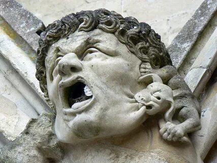 Gargoyle, Salisbury Cathedral (2 of 5) - geograph.org.uk - 2357475.jpg 