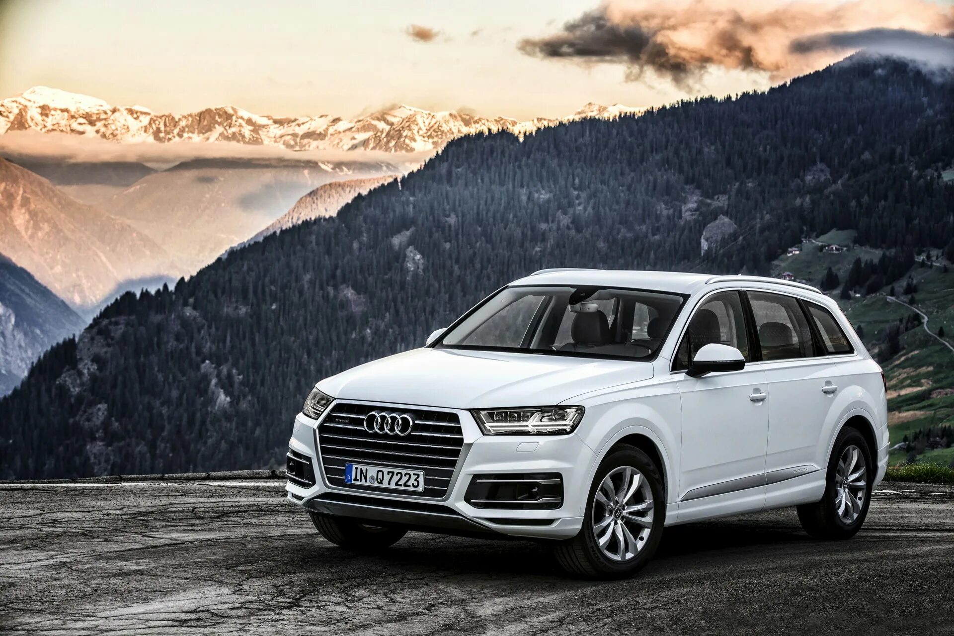 Ауди q7. Audi q7 2015. Audi q7 2015 белая. Audi q7 2016. Audi q7 TDI 2015.