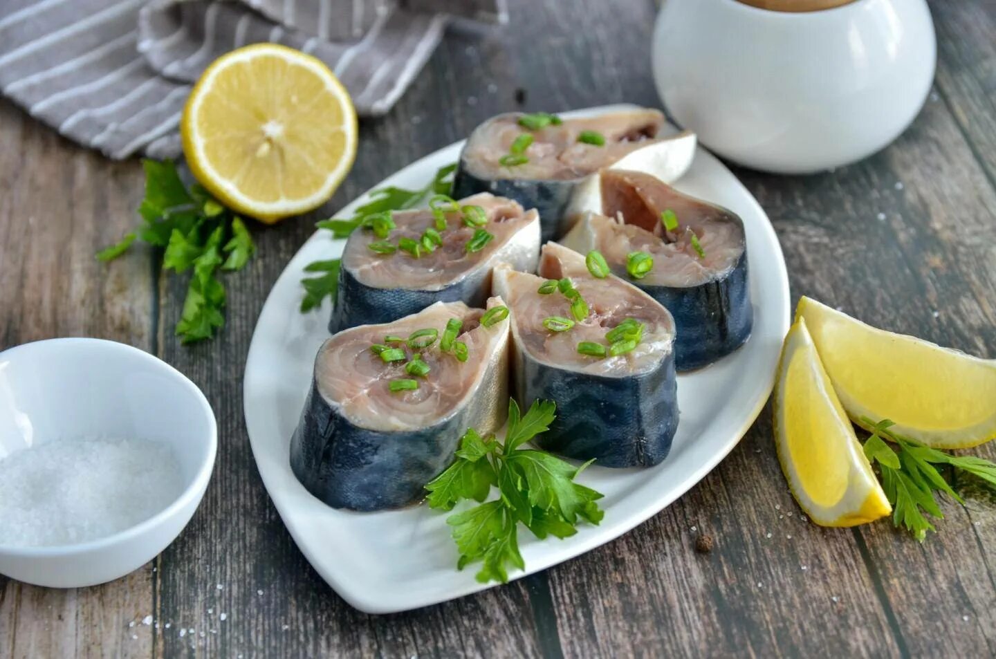 Как быстро засолить скумбрию