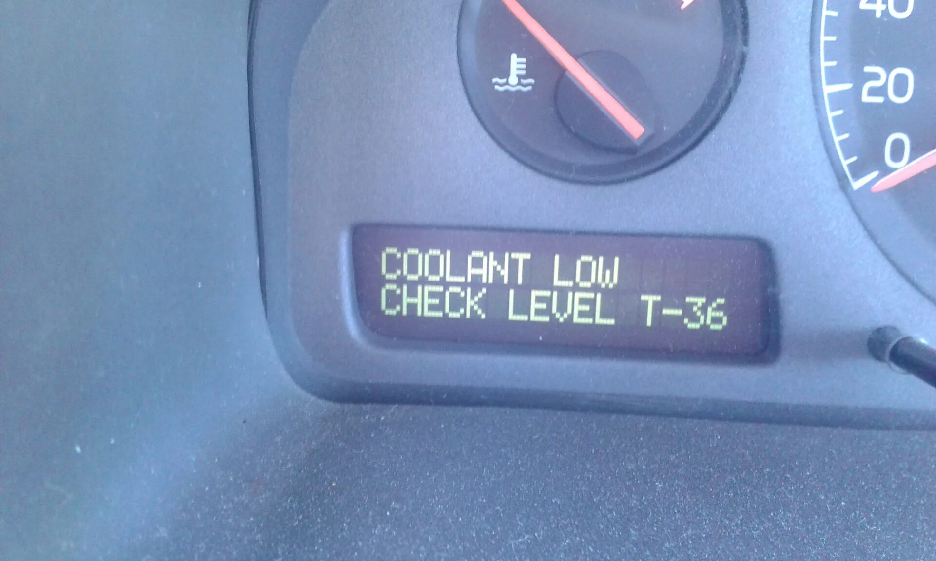 Check coolant перевод. Check coolant перевод