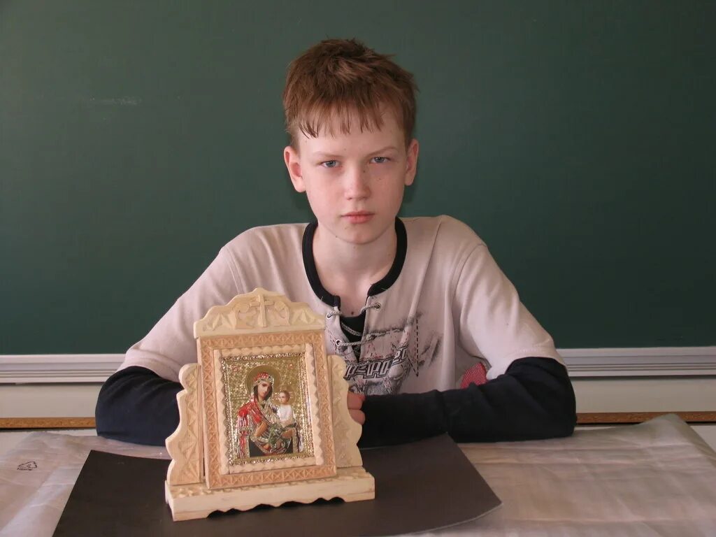 мальчик волшебник. творческие способности детей. юные творцы. я рисую солнце я рисую речку а посередине яркое сердечко слушать. юные творцы.