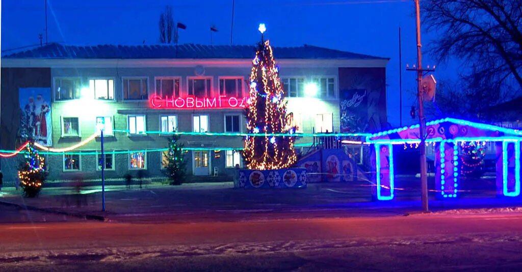 Г Калининск Саратовской области. Саратов город Калининск. Город Калининск Саратовской области зима. Новый парк город Калининск Саратовская область. Саратовская область калининск район погода